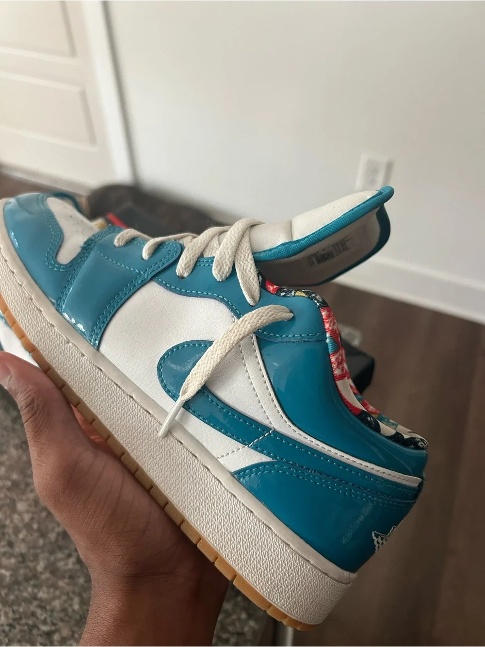 Kids' Low-Top Sneakers in Teal and White